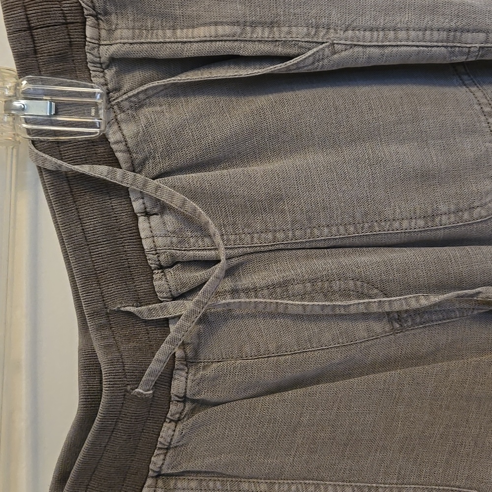 Joggers - Picture 2 of 6